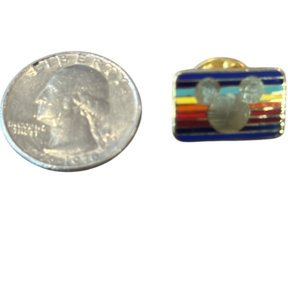 Disney Chip & Dale & Rainbow Disney Logo Gold and Multicolor Pin Bundle NWOT - Picture 6 of 9